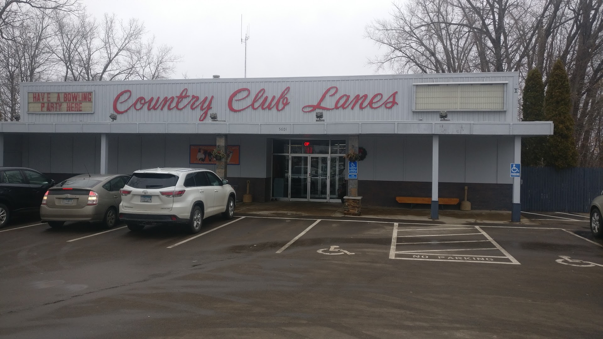 Country Club Lanes photo 3