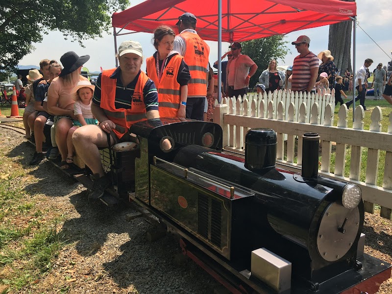Cross Creek Railway Society (miniature train rides)