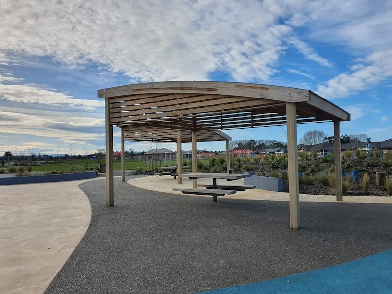 Crossley Ave Playground photo 2
