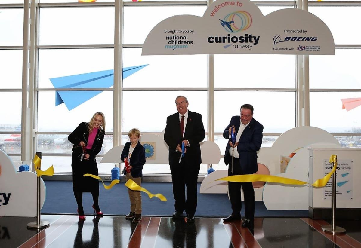 Curiosity Runway photo 3