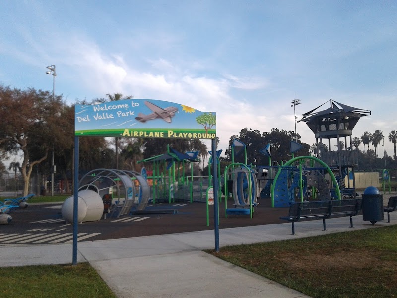 Del Valle Park photo 2