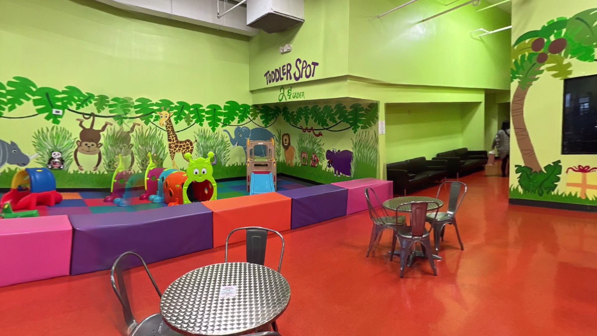 DinoDash Indoor Playground photo 2