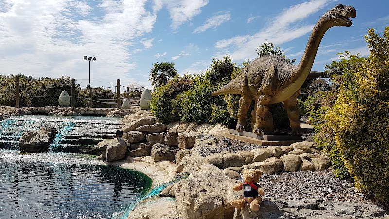 Dinosaur Safari Adventure Golf photo 2