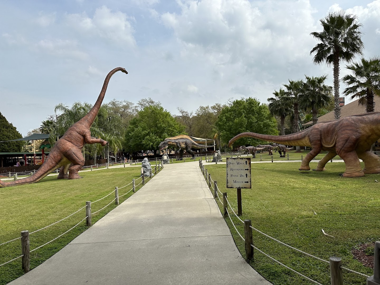 Dinosaur World photo 3