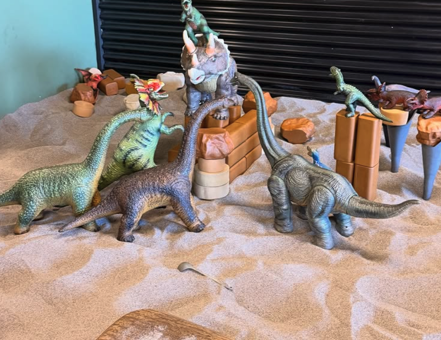DINOZAUR photo 2