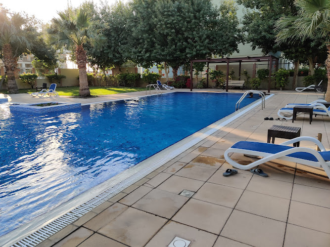 Discovery Gardens Pool 11