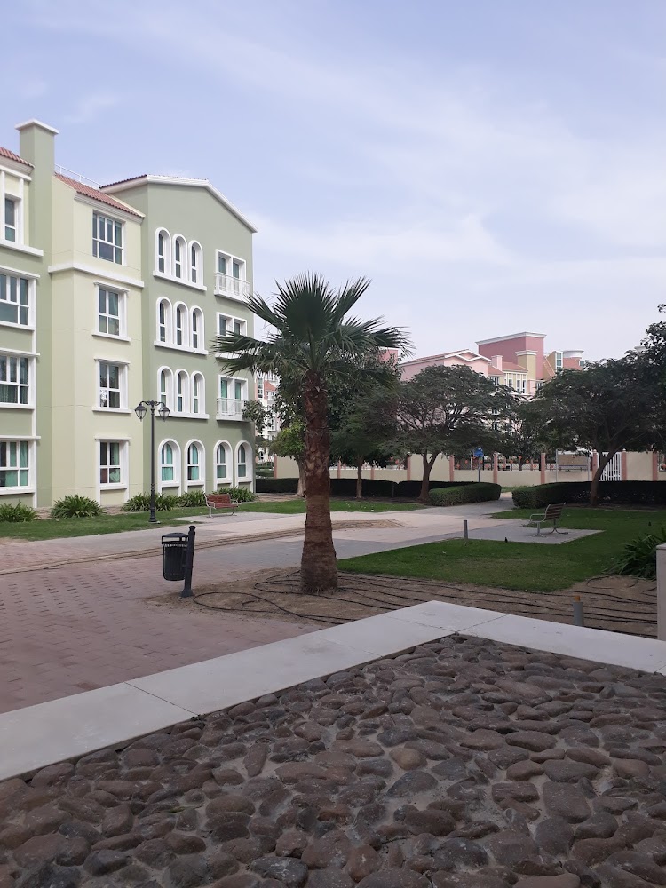 Discovery Gardens Pool 12 photo 4