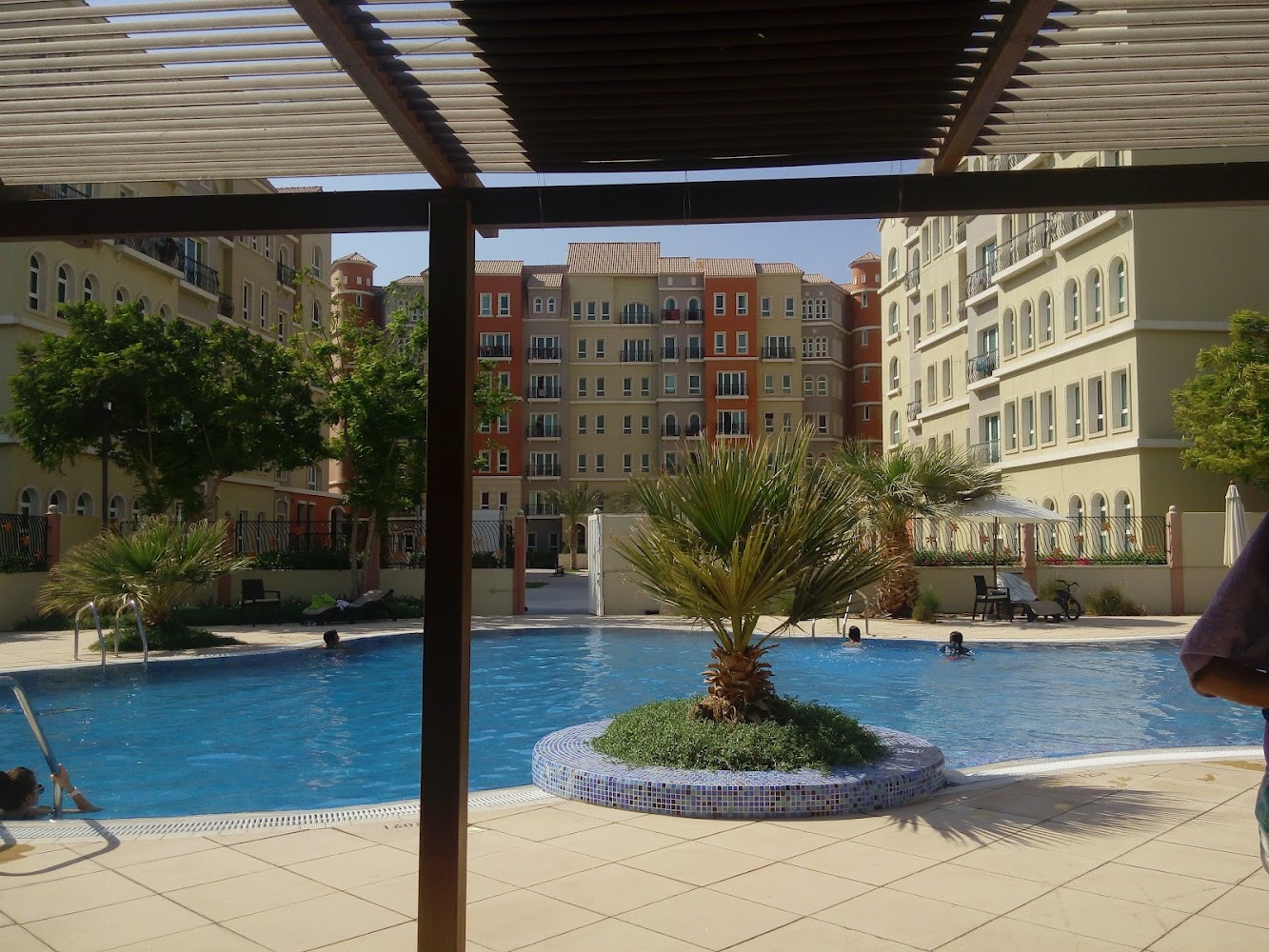 Discovery Gardens Pool 12 photo 5