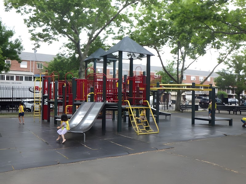 Ditmars Playground photo 2