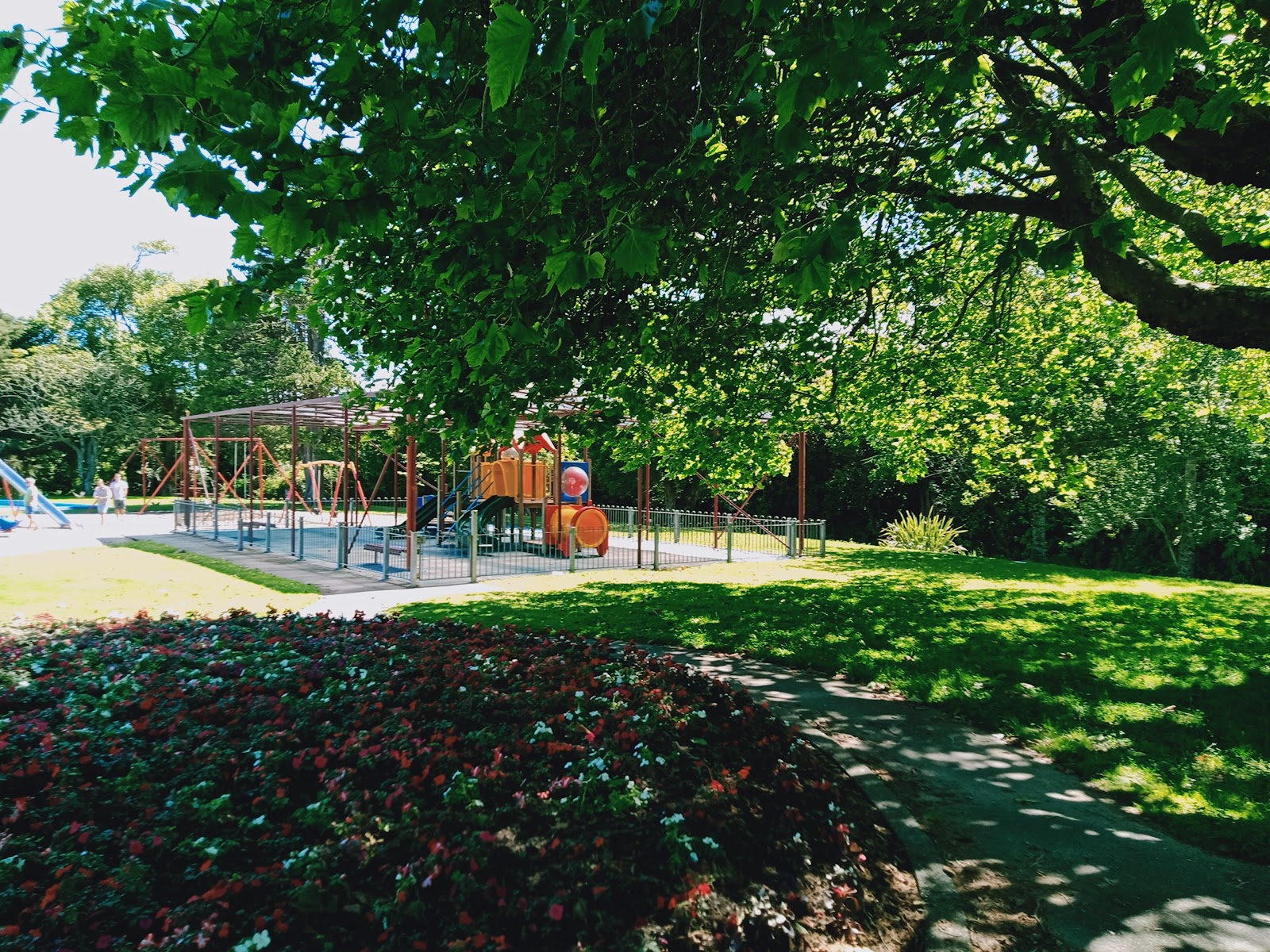 Dixon Park Playground