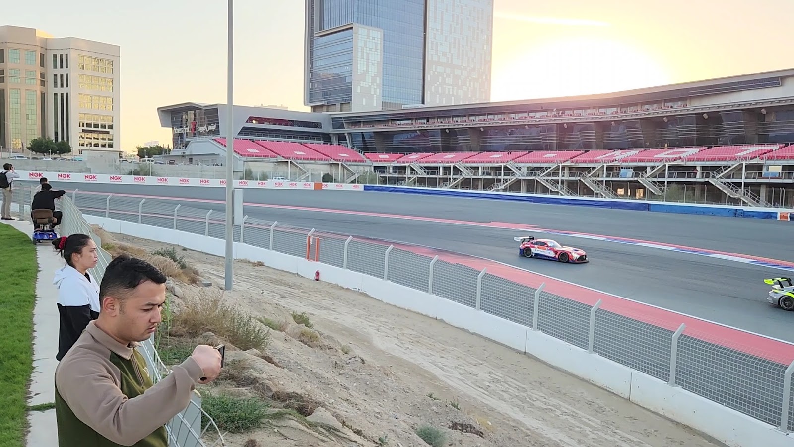 Dubai Autodrome photo 3