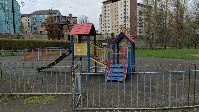 Dumbiedykes Playground photo 2