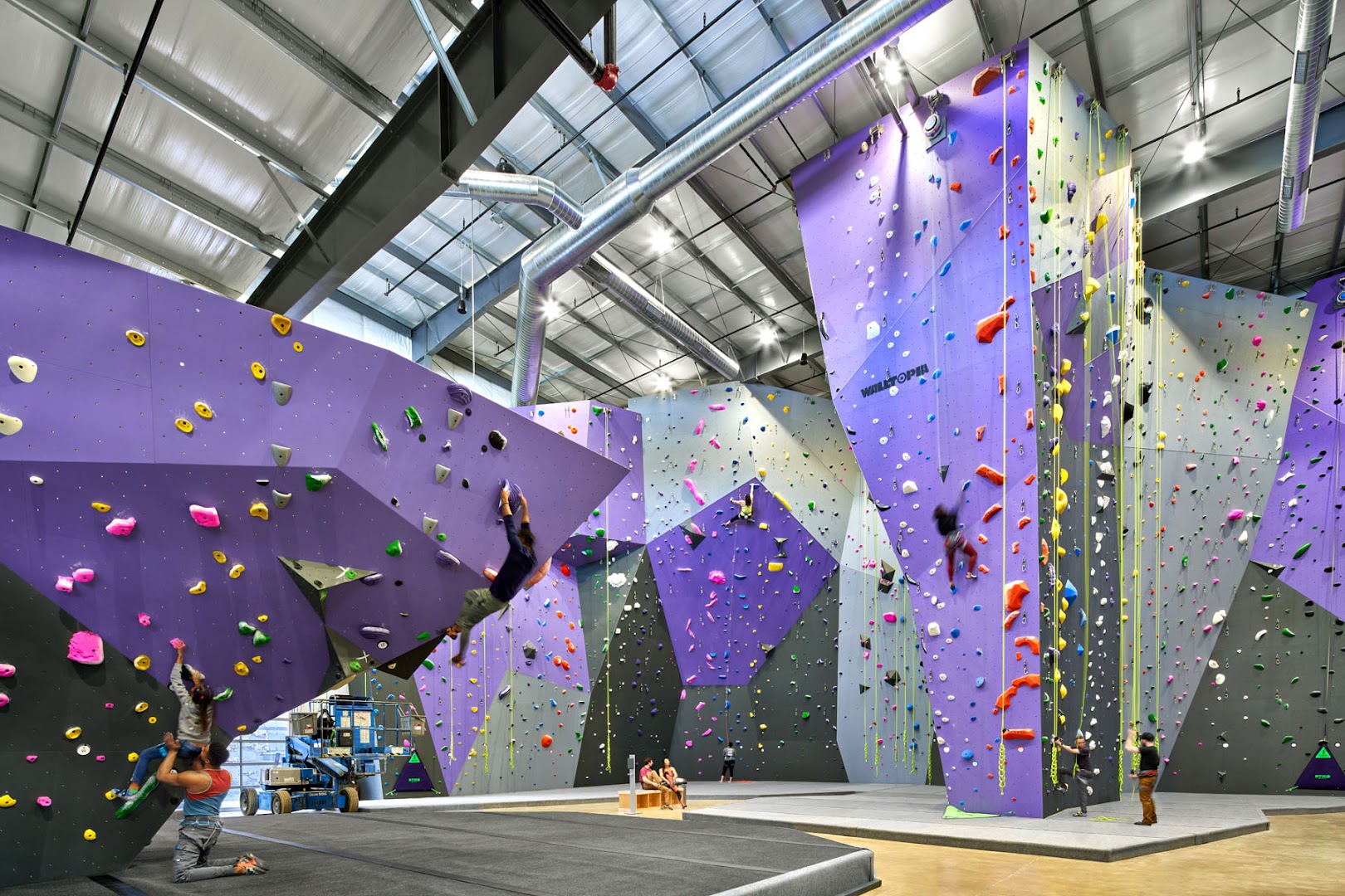 DYNO Detroit Climbing photo 3