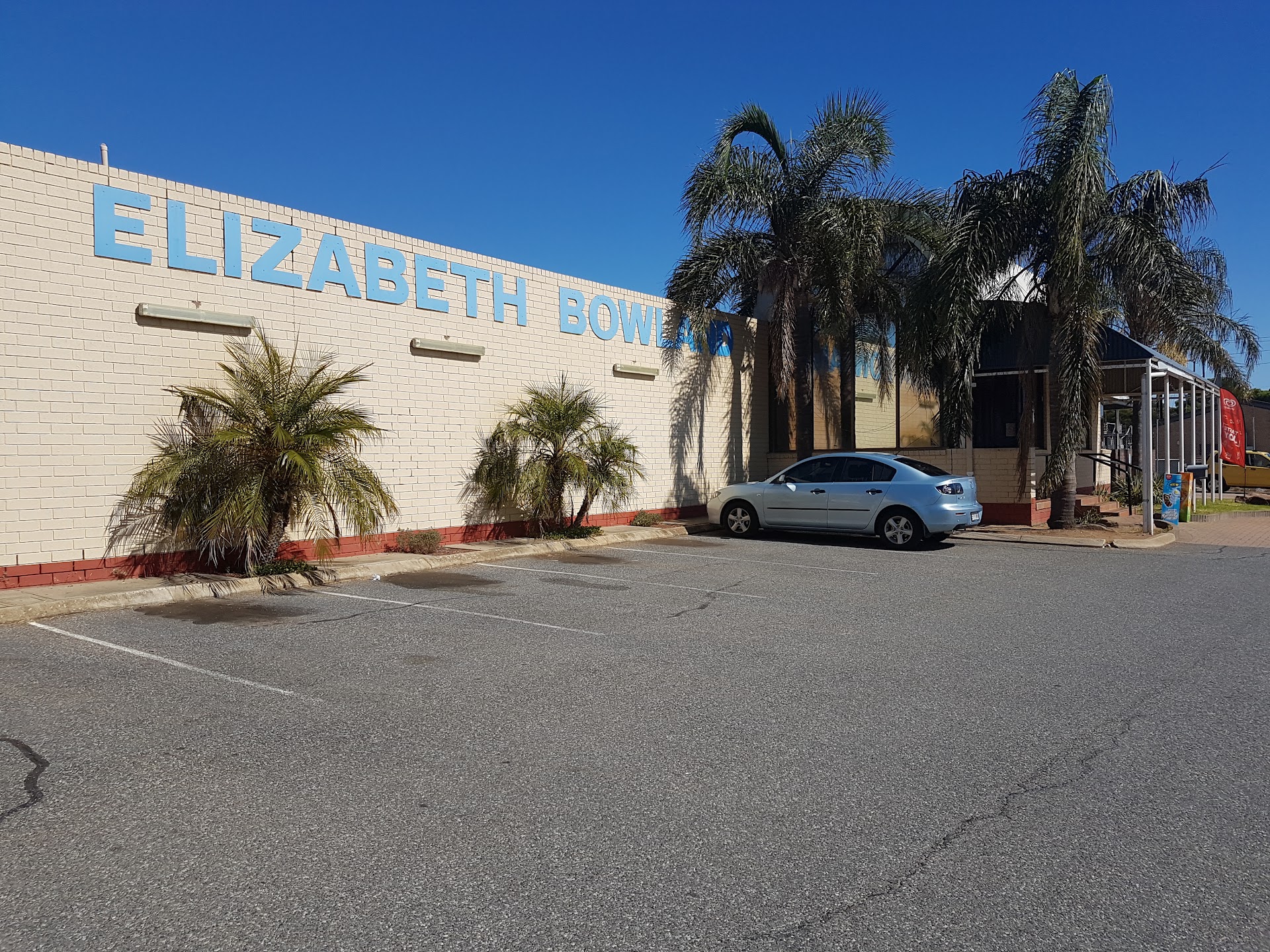 Elizabeth Bowland photo 2