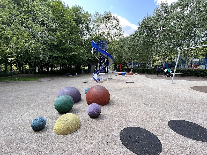 Elthorne Park Playground