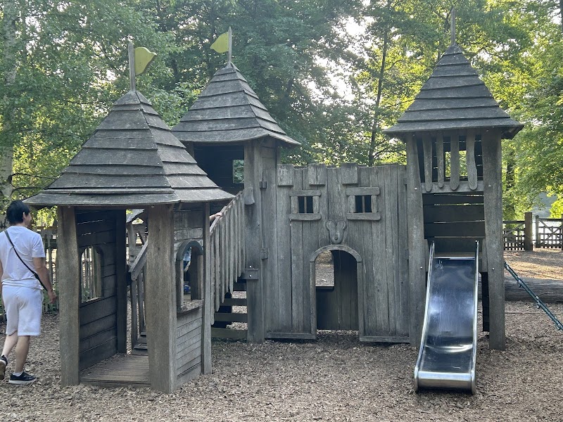 Emma Sallis Adventure Playground