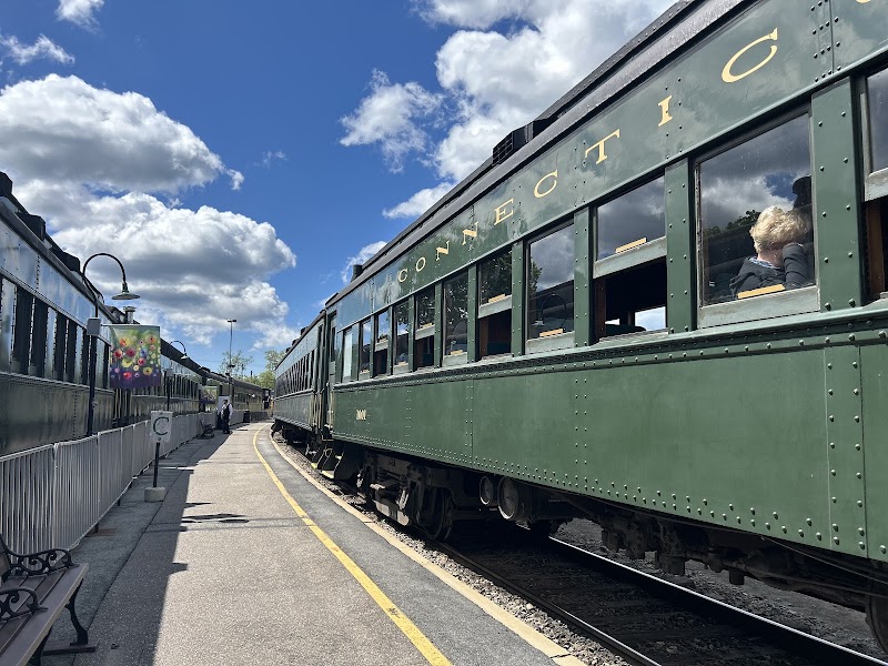 Essex Steam Train & Riverboat photo 2