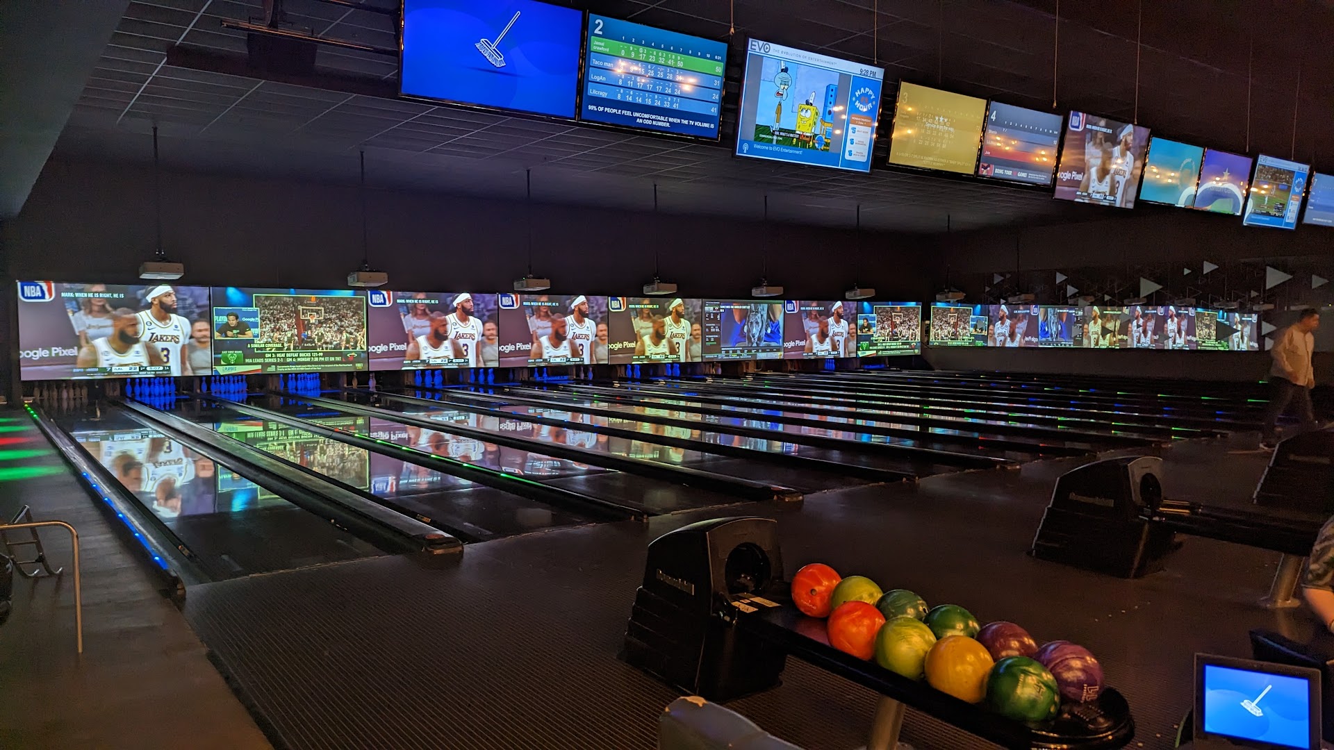 EVO Lanes