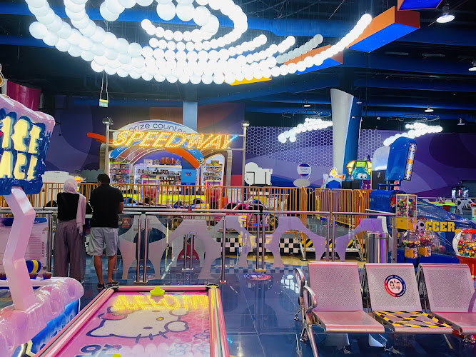 Fabyland Deerfields Mall