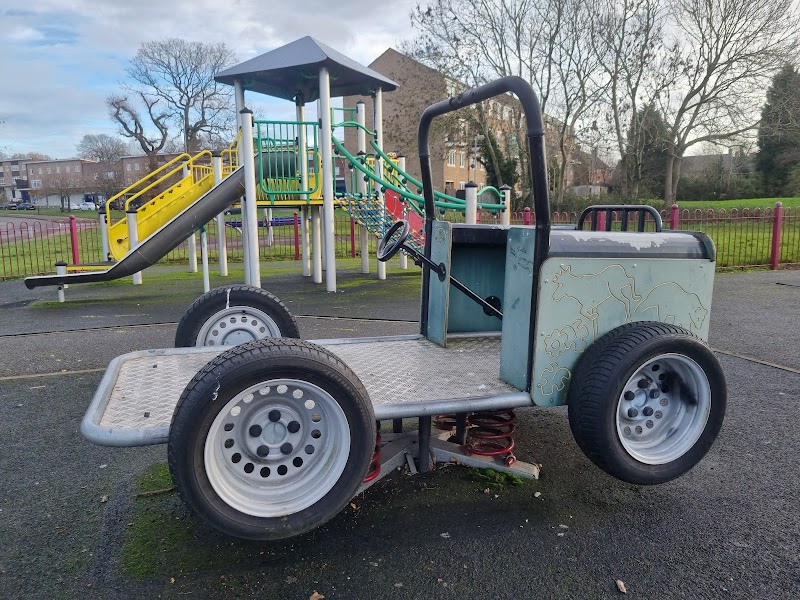 Fairfax Road Children's Play Area photo 2