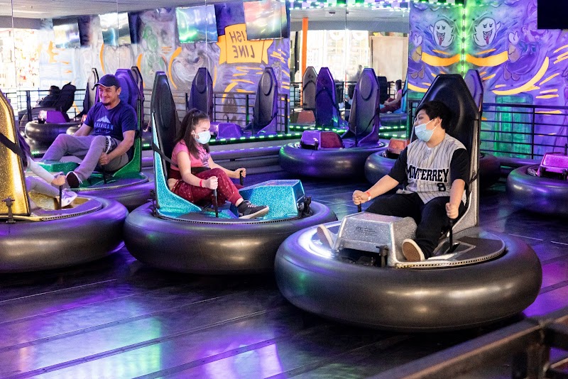 Flip N' Fun Trampoline Park photo 2