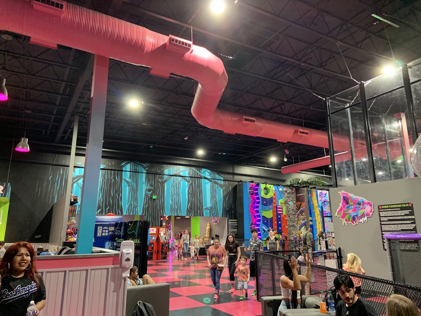 Flying Squirrel Trampoline Park photo 3