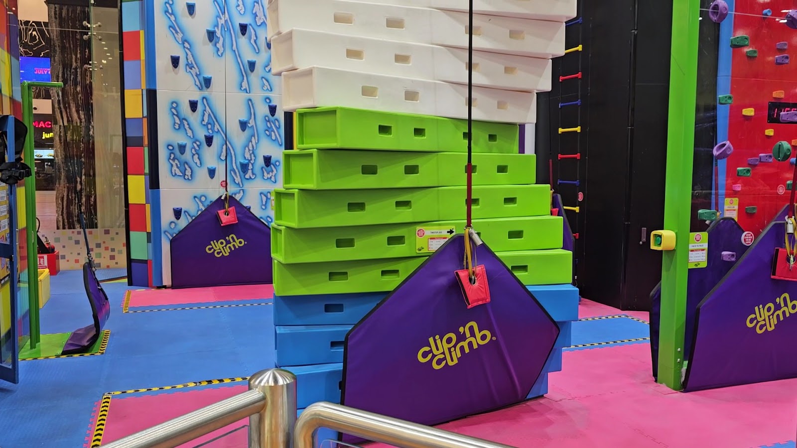 Fun City - Oasis Mall, Sharjah photo 3