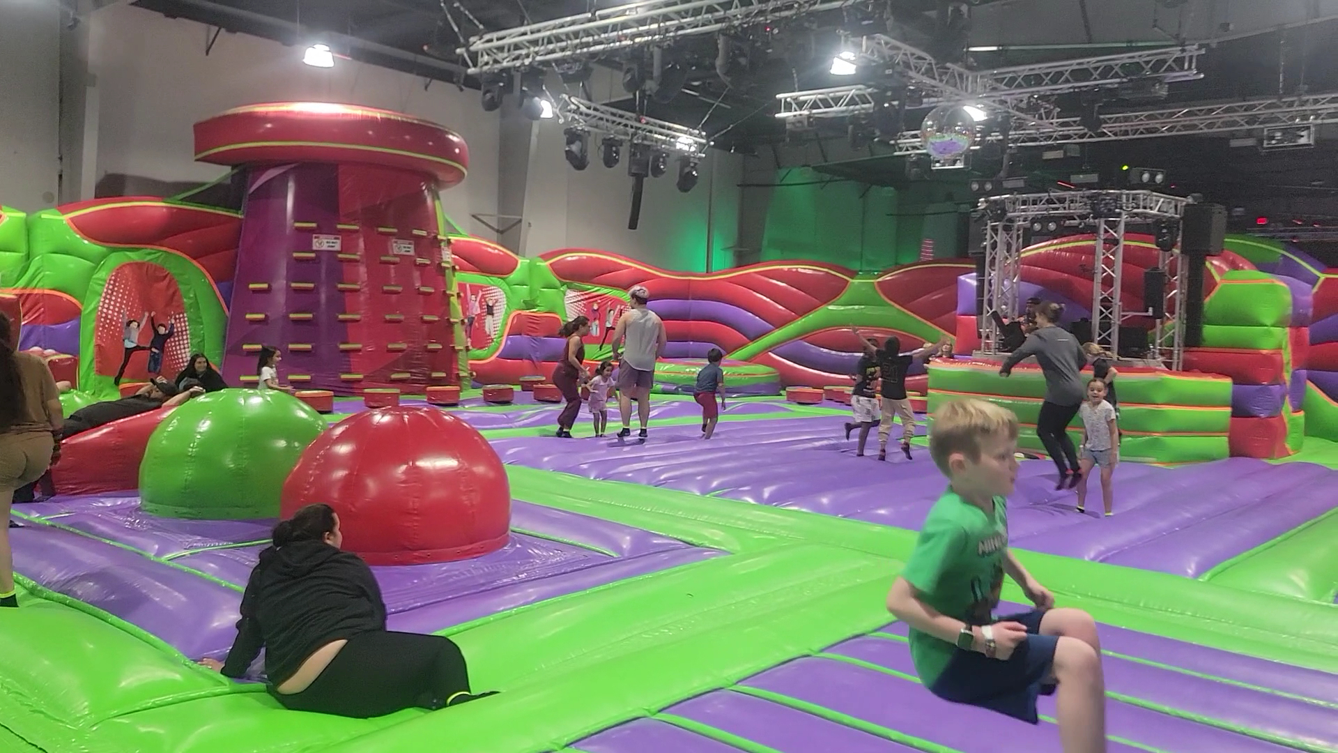 Funtastic Depot - Indoor Amusement Park photo 2