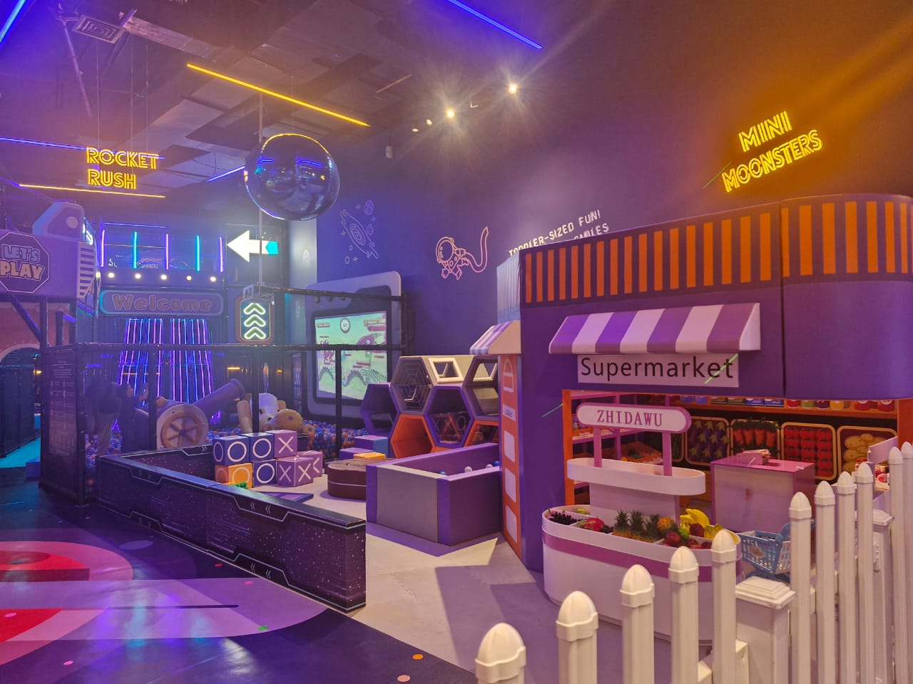 Galaxy Park - Dubai photo 3