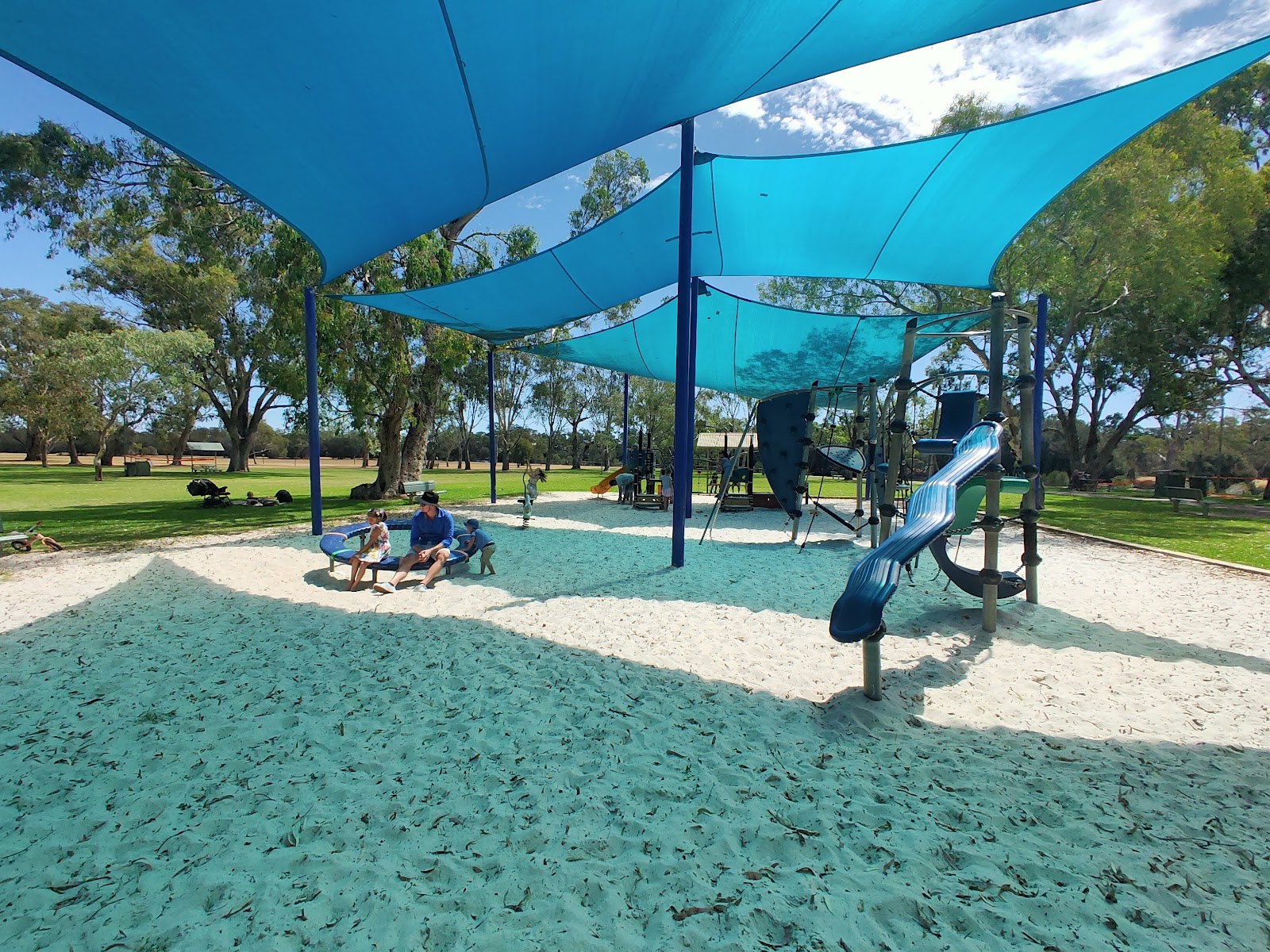 Garvey Park photo 3