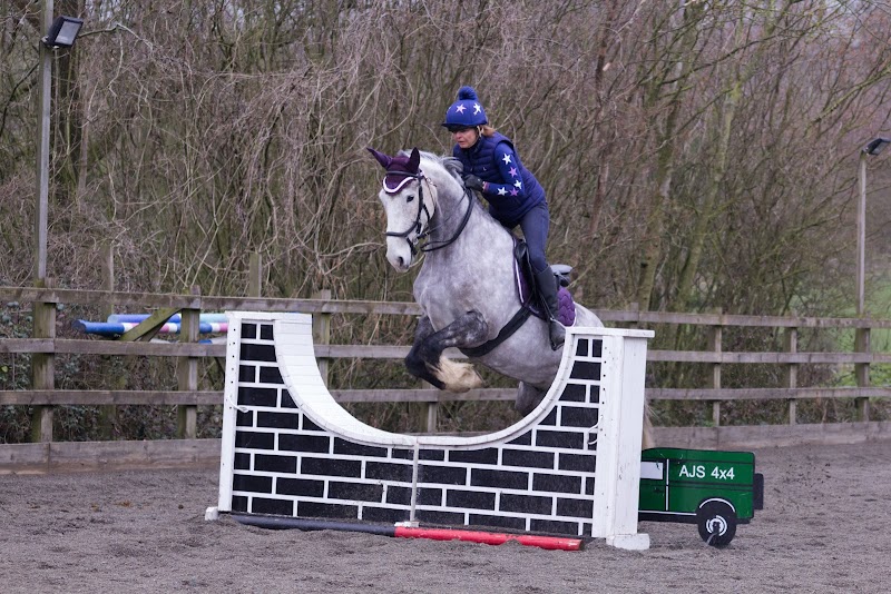 Gasston Stables photo 3