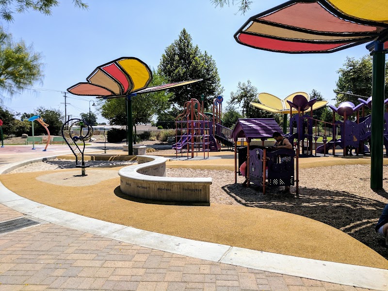 Gibson Mariposa Park photo 2