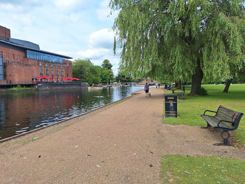 Golden Putter Stratford Upon Avon photo 2