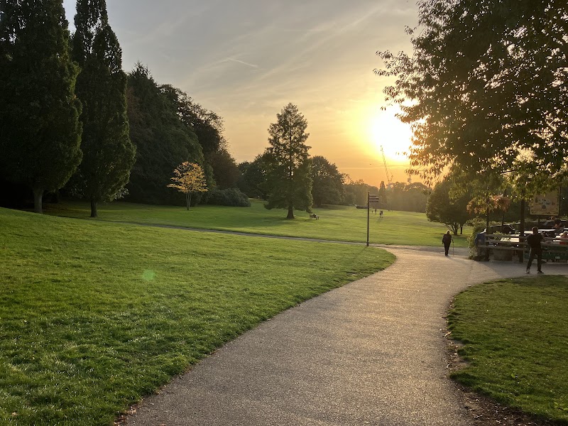 Golders Hill Park photo 3