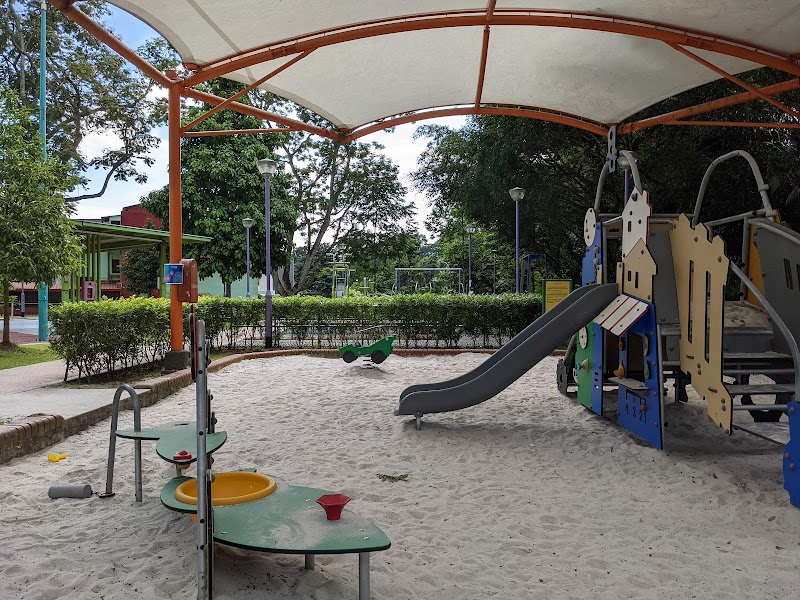 Goldhill Avenue Playground photo 3