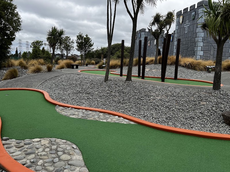 Golf Warehouse Driving Range & Minigolf - Riccarton Park photo 2