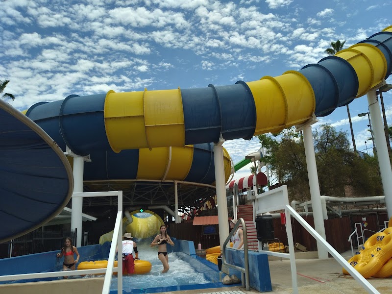 Golfland Mini Golf Course