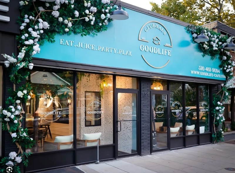 Good Life Clubhaus Juice Bar & Play CafΓ©