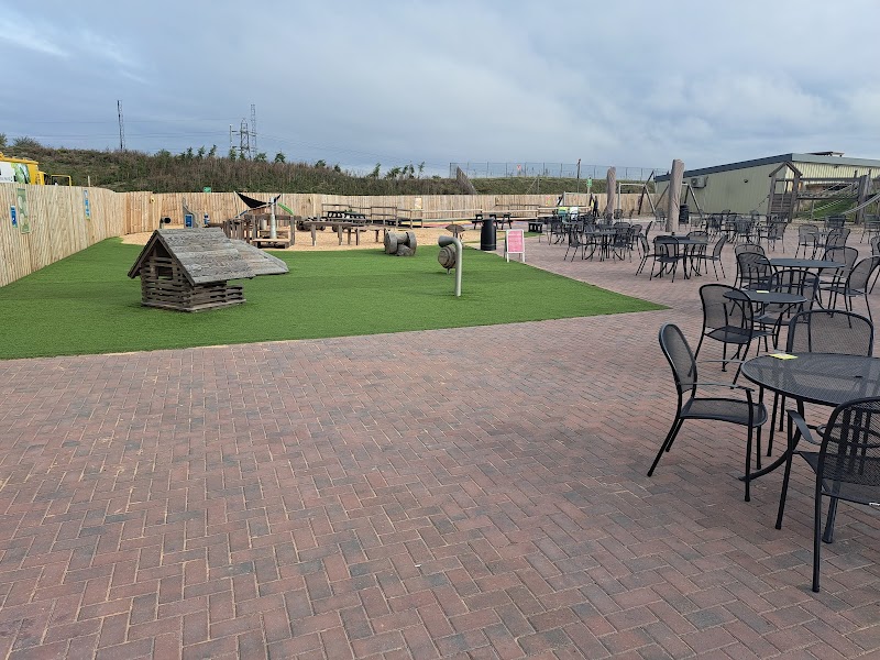 Grass Hoppers Indoor & Outdoor Play (Tingley Garden Centre) photo 3