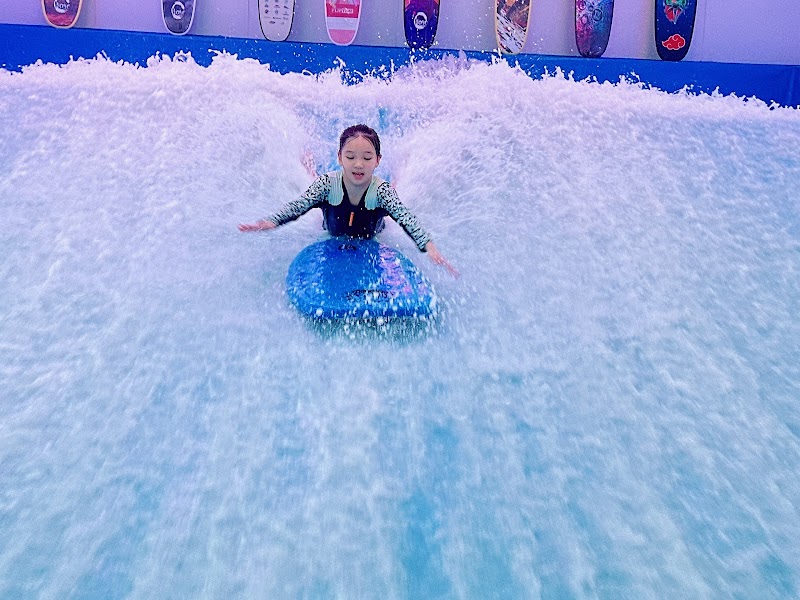 GRAVITY X photo 2