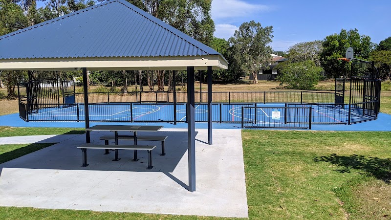 Grinstead Park photo 3