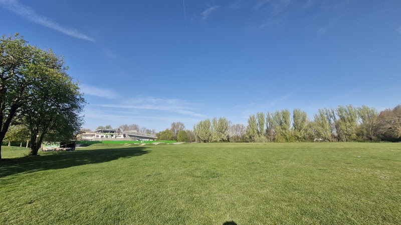 Gurnell Concrete Skatepark and Bowl photo 3