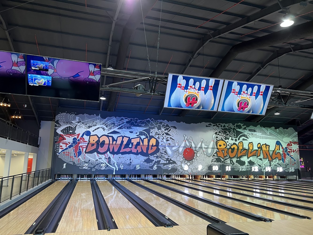 H Bowling Center photo 2