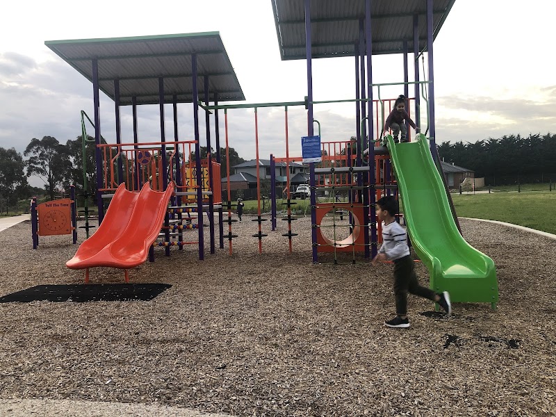 Hallcroft Road Playground photo 3