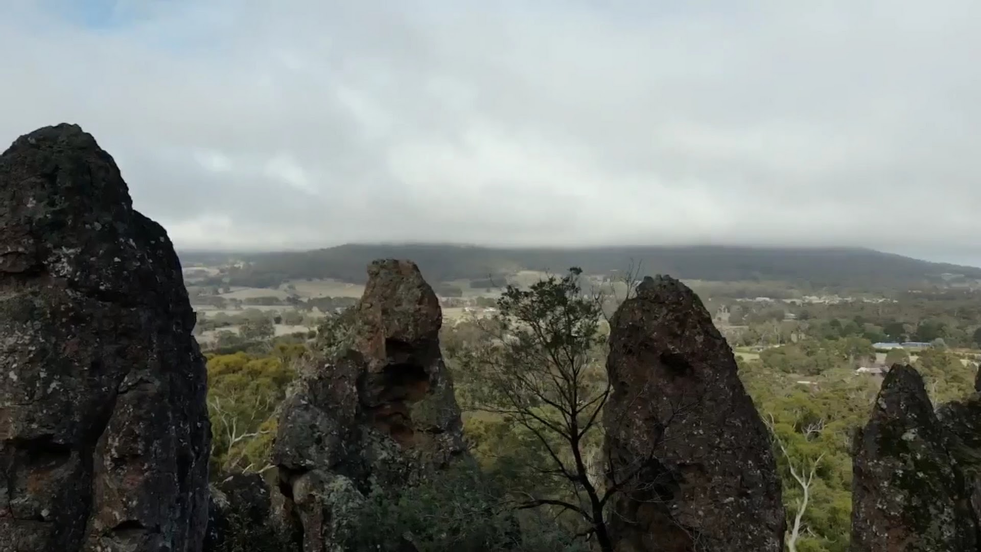 Hanging Rock photo 2