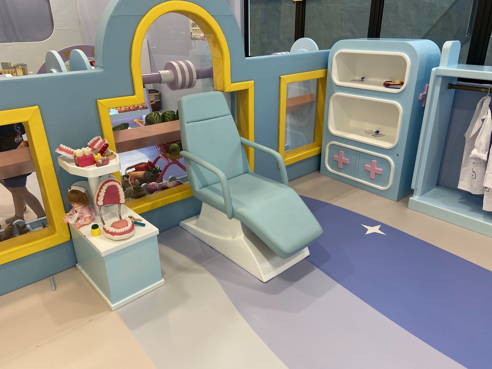 HappyKidz Indoor Playground, Alma photo 2
