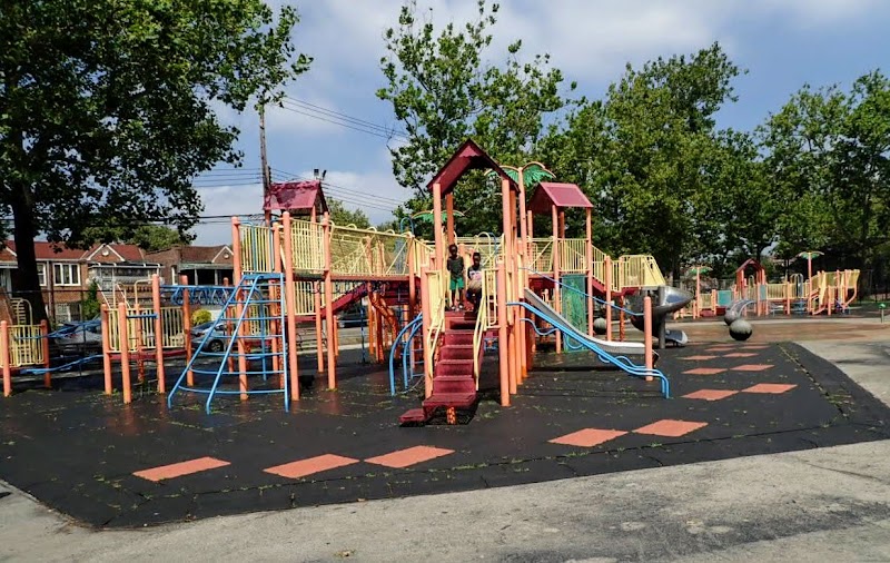 Harry Maze Playground photo 2