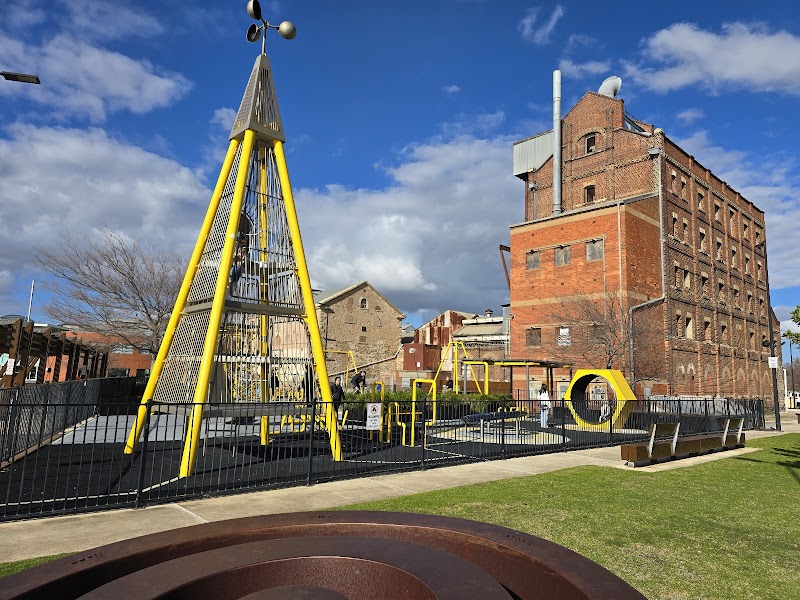 Hart's Mill Playground photo 3