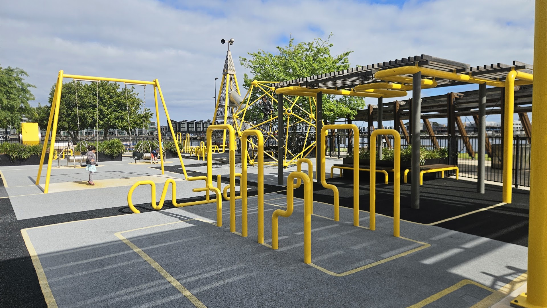 Hart's Mill Playground photo 2