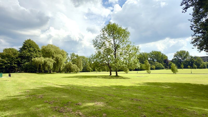 Heaton Norris Park photo 2